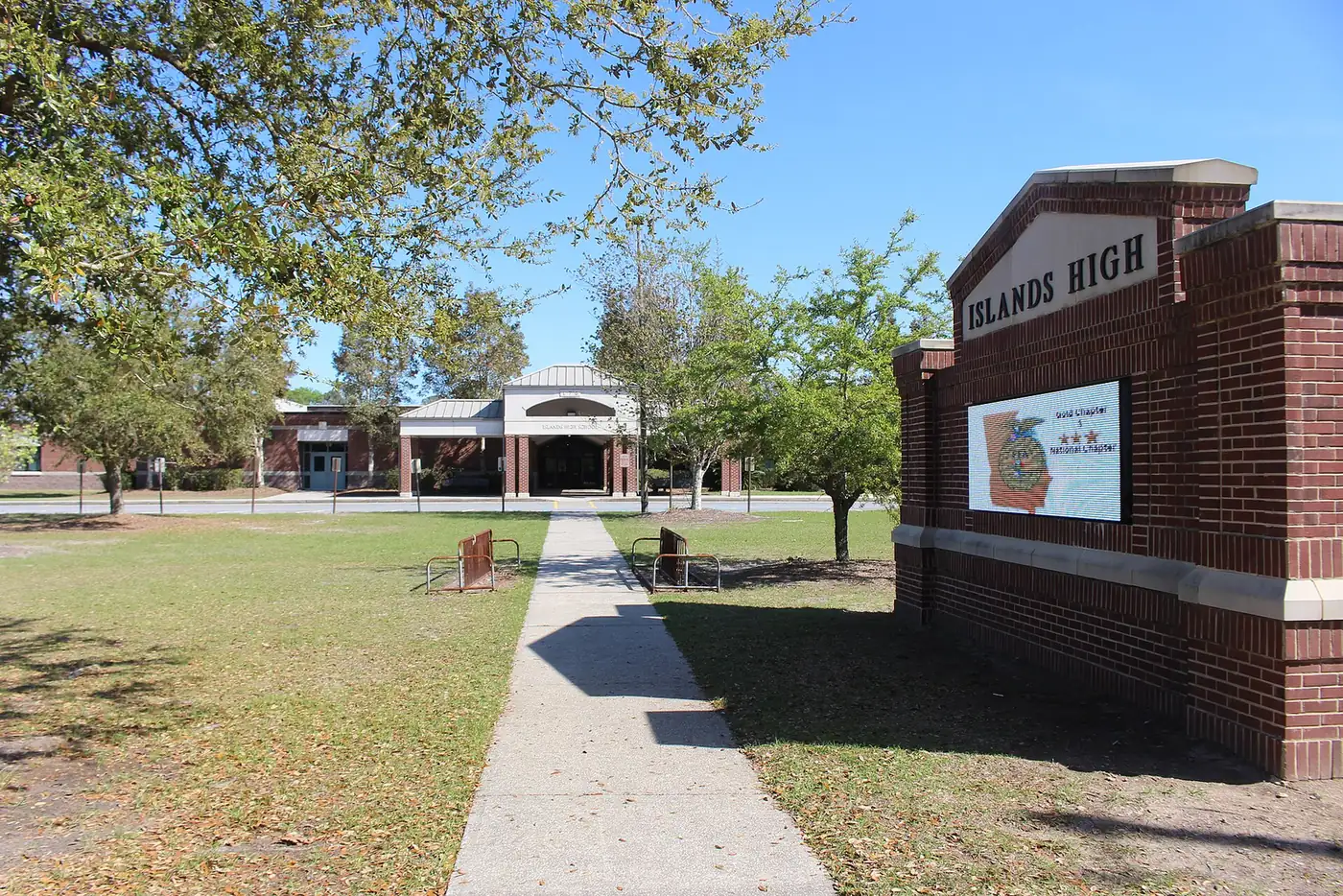 Islands High School on Whitemarsh Island Road